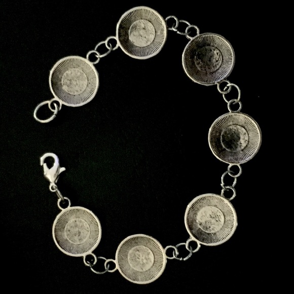 Bracelet - Picture 2 of 4